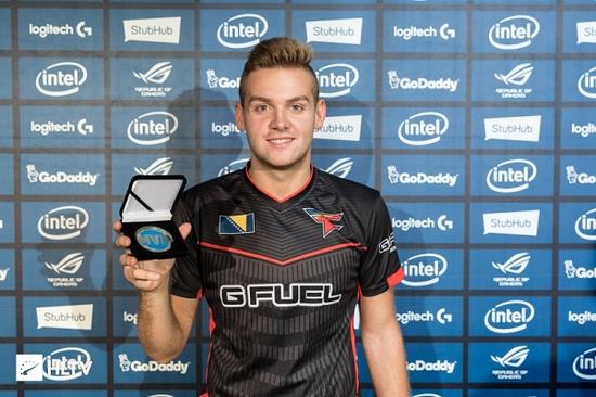 韩国造币公社推出Faker纪念奖章：507枚金牌2000枚银牌，Faker生日发行