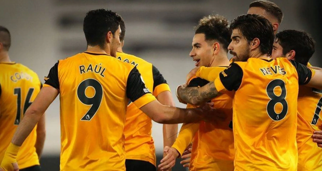 Dplus KIA 击败 Hanwha Life Esports 在 LCK 2025 赛季