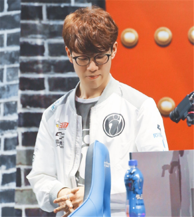 LPL夏季赛组内赛第三周最佳阵容&MVP选手&最佳新秀一览